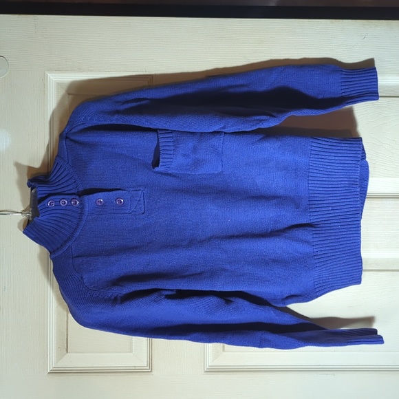 Ladies medium size 4 button pullover sweater - Picture 2 of 2